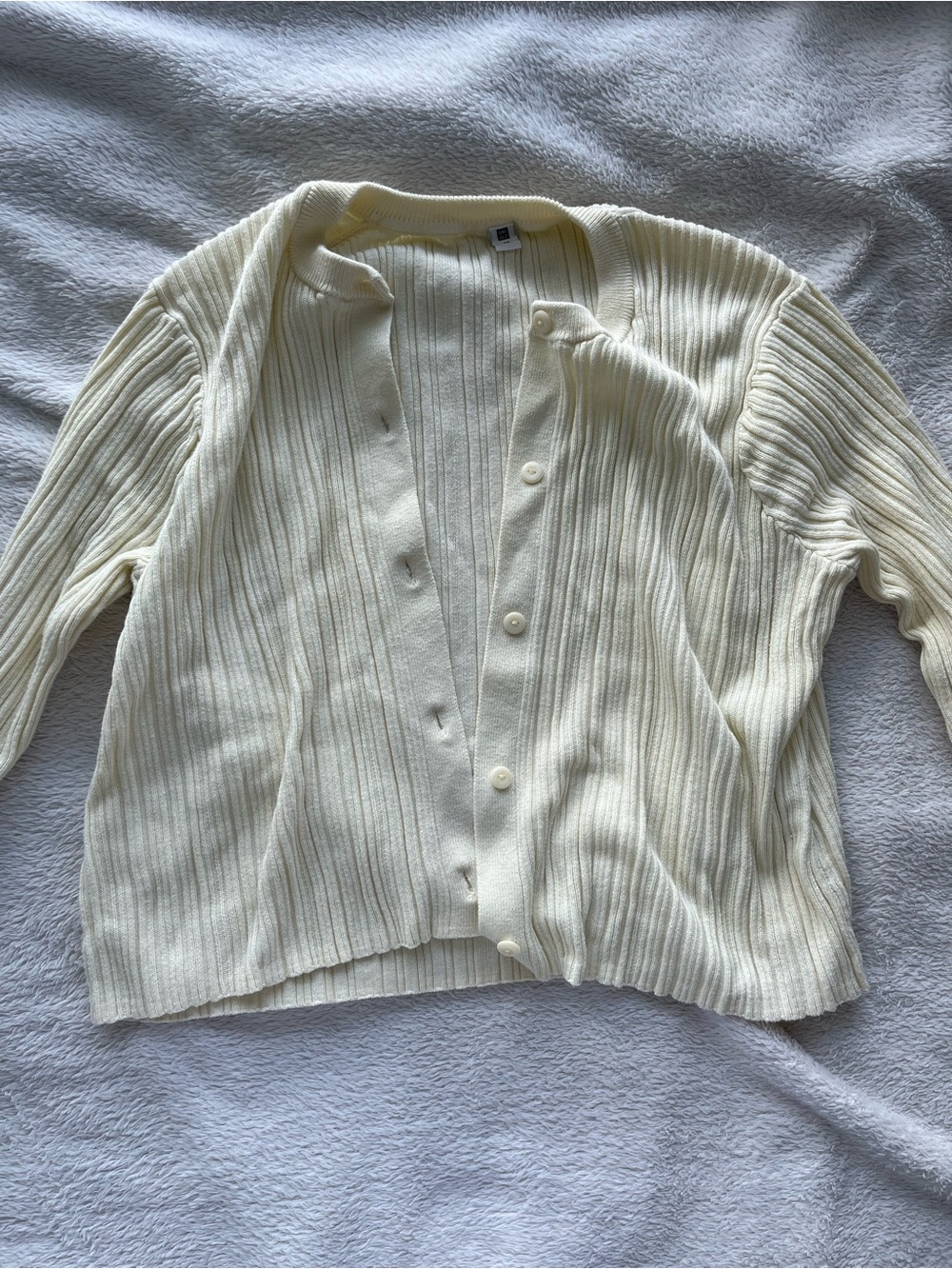 ⊹ ࣪ ˖ ໒꒱ Uniqlo Cream Ribbed Button-Front Cardigan